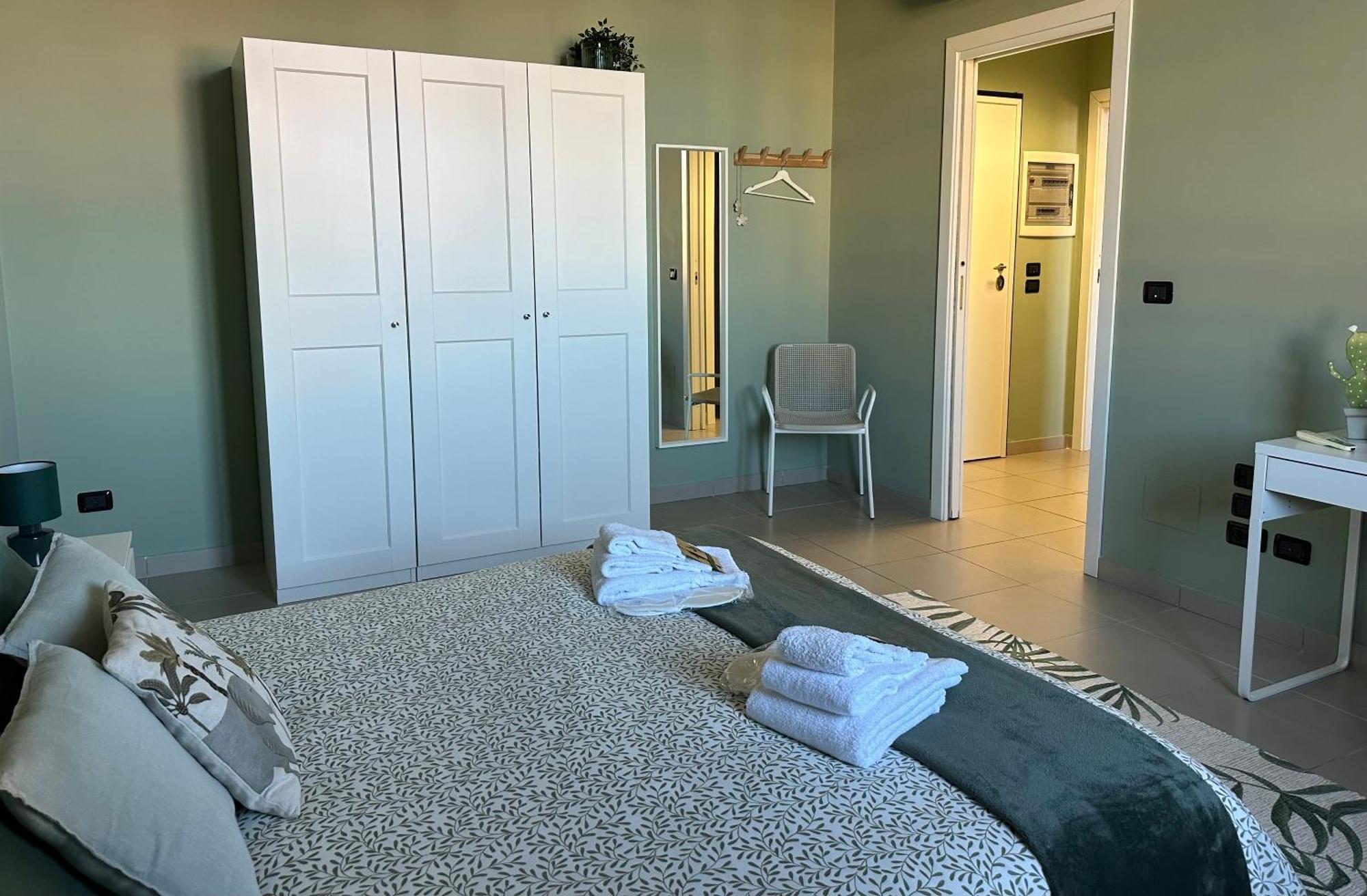 Botanical Suite Бари Екстериор снимка