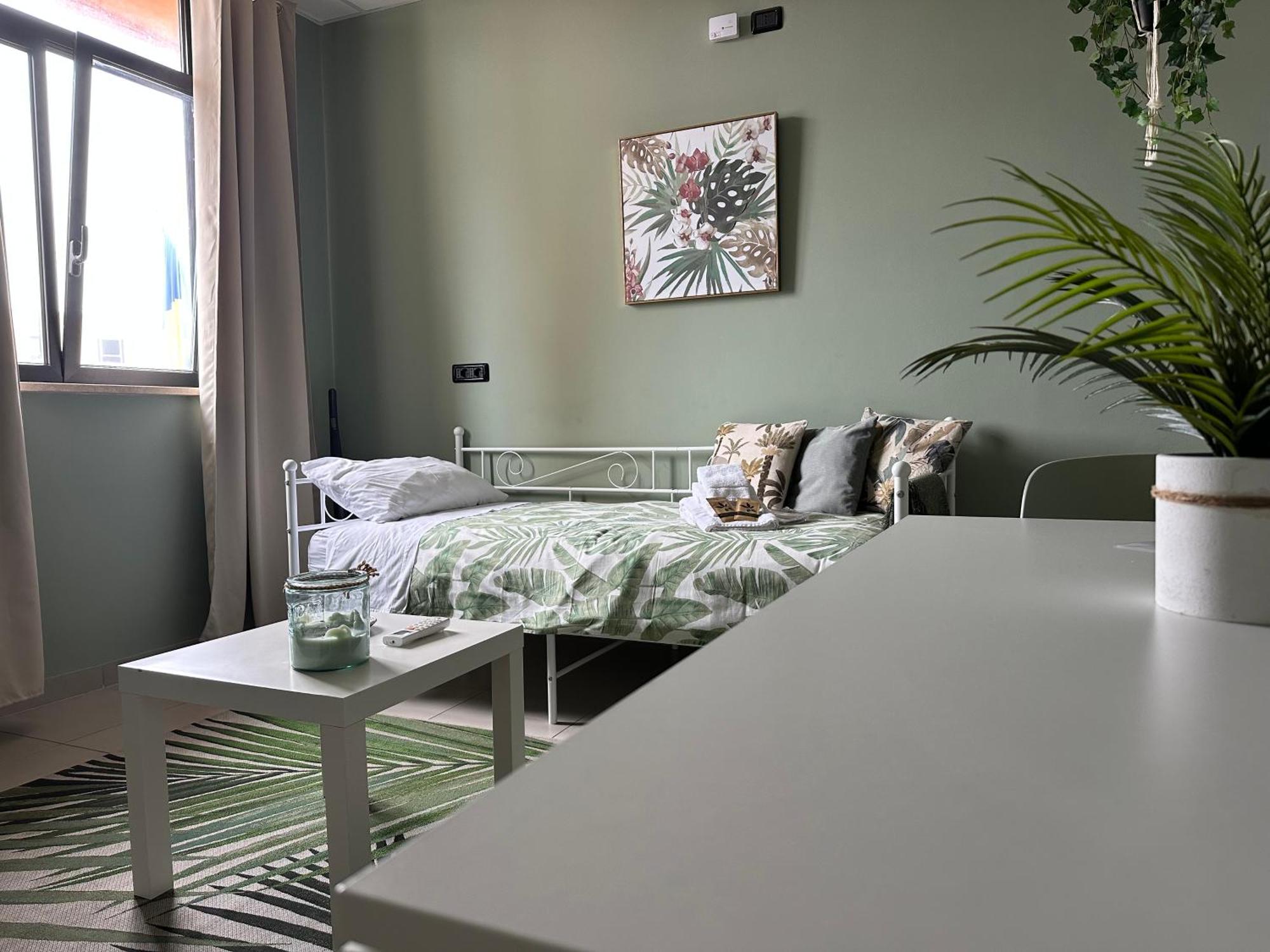 Botanical Suite Бари Екстериор снимка